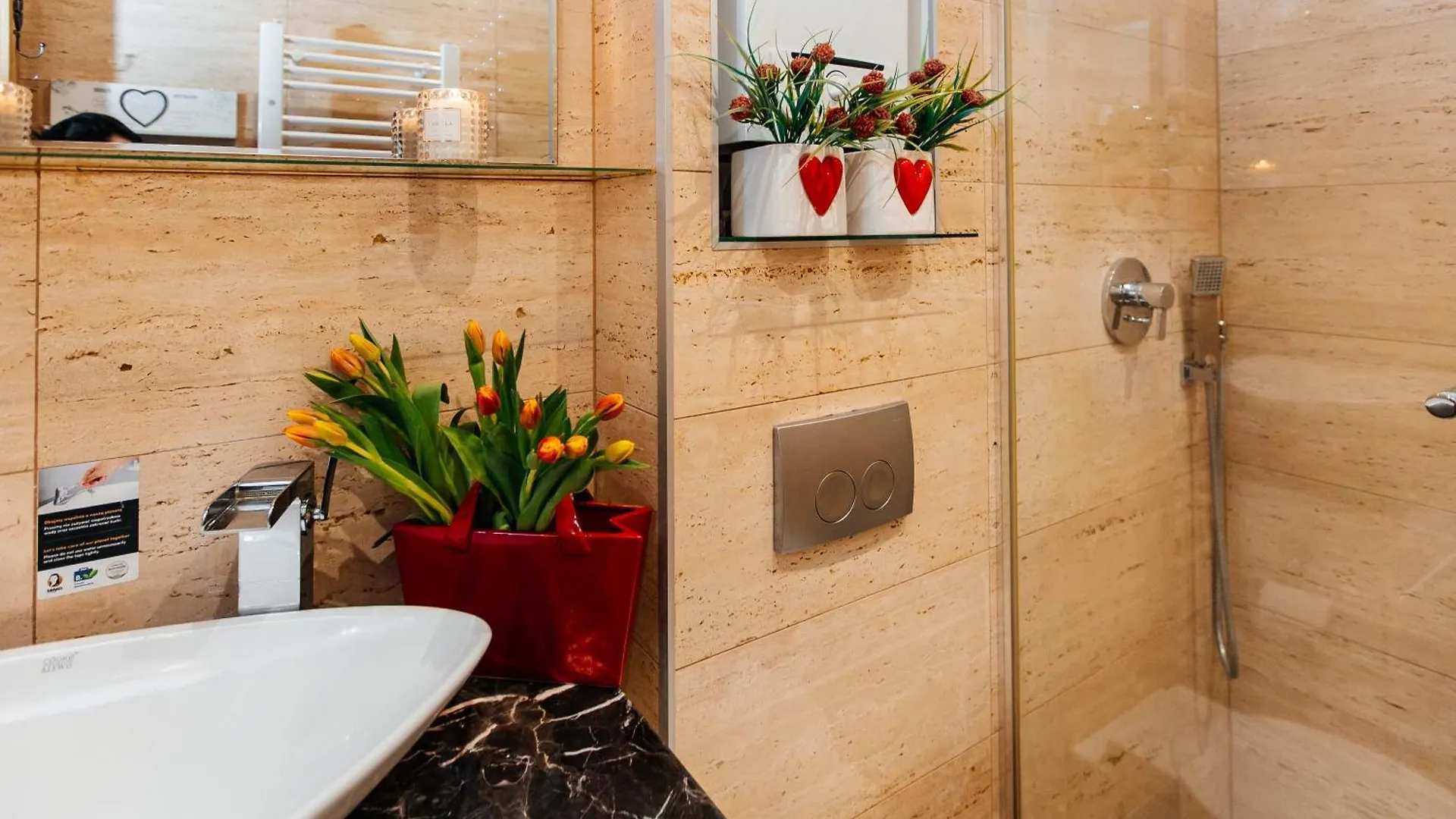 Maya'S Flats & Resorts 21 - Dluga St, Old Town Gdansk Poland
