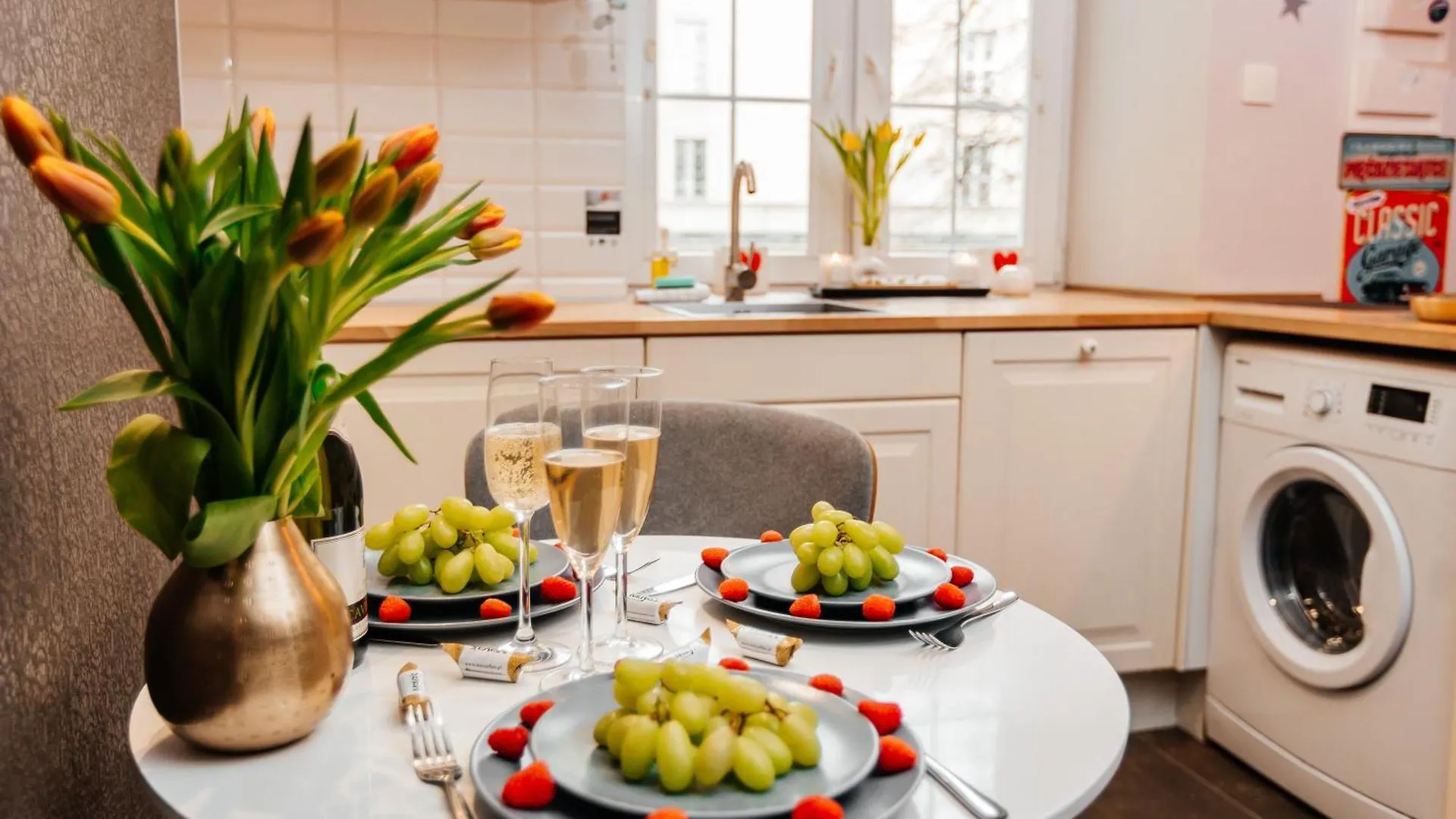 Maya'S Flats & Resorts 21 - Dluga St, Old Town Gdansk Poland